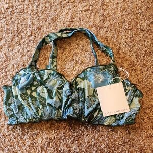 Kitty and Vibe Floral Bikini Top- DD